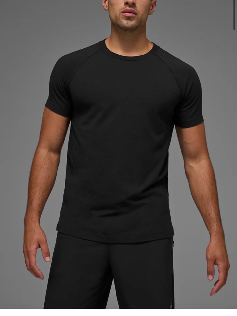 ALO Yoga Men's Short Sleeve Crew Tee - Black